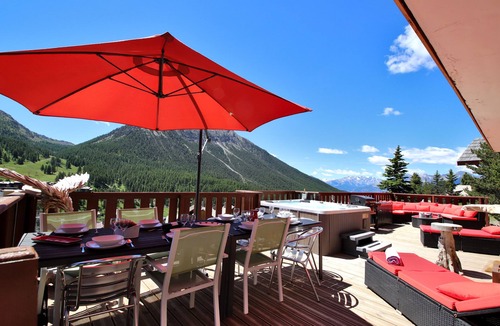 Montgenevre Ski Chalet | CHALET 16/18 PERSONS JACUZZI SAUNA CINEMA ROOM VIEW SLOPES AND MOUNTAINS