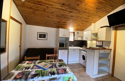 Saint-Rome-de-Tarn Villa | Chalet 30–35 m² - No. 202 - Sleeps 4