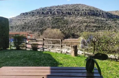 Saint-Rome-de-Tarn Villa | Chalet 30–35 m² - No. 202 - Sleeps 4