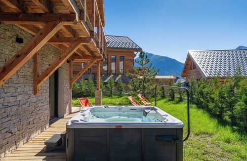 Forville Ski Chalet | Chalet 4 Friends - Luxe Spa - Briançon Serre Chevalier 1200 12 Personnes