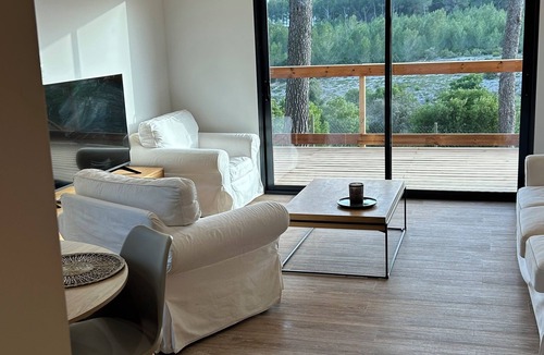 Le Castellet Ski Chalet | Chalet Ali Le Castellet. Exceptional panoramic view of the hills.