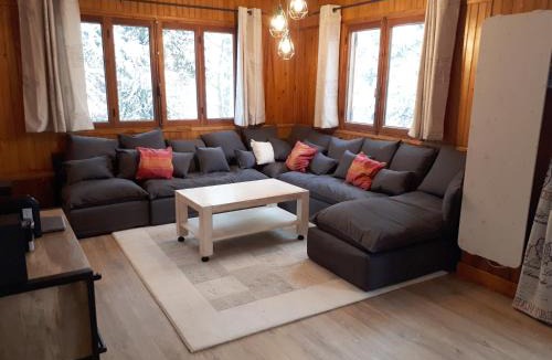 Chantemerle Ski Chalet | Chalet chaleureux à Saint-Chaffrey avec vue montagne et cheminée