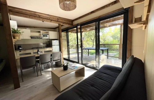 Tulette Ski Chalet | Chalet Confort 35m² 3 bedrooms semi-covered terrace + air conditioning 6 people