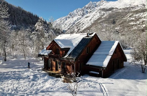 Vallouise Apartment | “Chalet de l'Onde” – Nature Retreat for 12, Family & Sports Base in Vallouise-Pelvoux