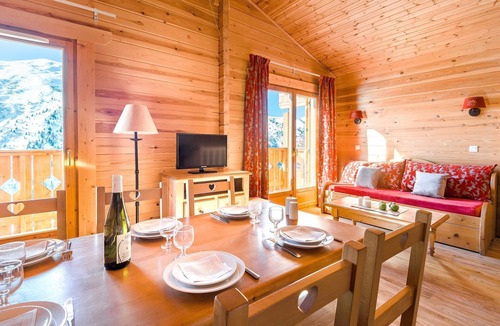 Valmeinier Ski Chalet | Chalet duplex avec piscine + spa | près des pistes