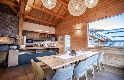 Saint-Chaffrey Ski Chalet | Chalet Ecrin - Five Bedroom Chalet, Sleeps 12