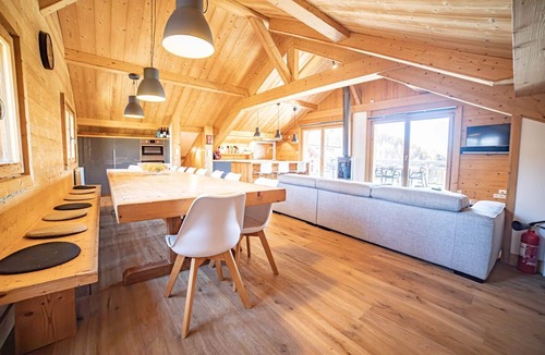 Montgenevre Ski Chalet | Chalet Genepy SKI Montgenèvre sleeps 22 - on the slopes, ski in ski out!