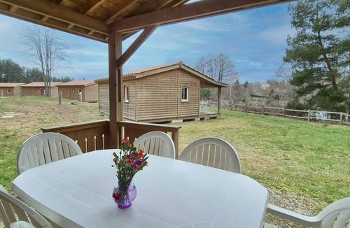 Usson-en-Forez Cottage | Chalet in nature, pets welcome - 6 guests