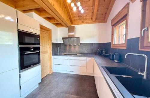 Les Gets Ski Chalet | chalet individuel 6 personnes , avec vue - FR-1-598-10