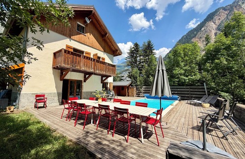 Venosc Ski Chalet | Chalet les Ecrins - 230m2 ✨ Sauna - Swimmingpool - Garden ✨