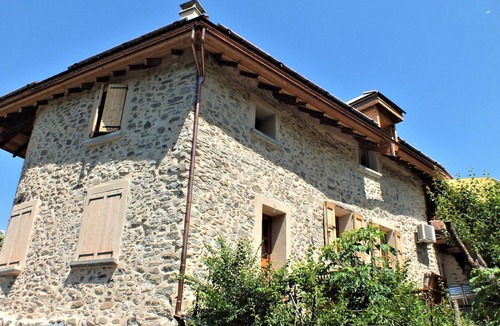 Risoul Ski Chalet | Chalet Pierre – Mountain View of Le Pelvoux, Private Garden and Balcony