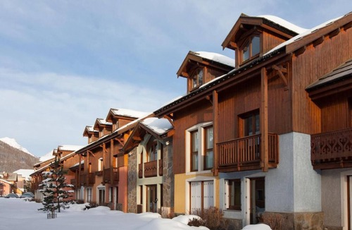 La Salle-les-Alpes Ski Chalet | Chalet, terrace, parking, tv, 61m², Serre Chevalier