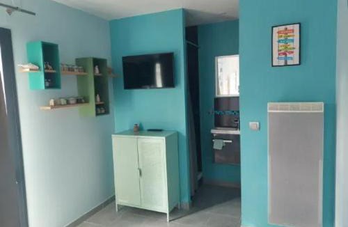 Saint-Germain-Lembron Bed & Breakfast | Chambre d'hôtes climatisée Auvergne proche Issoire
