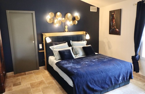 Saint-Just Bed & Breakfast | Chambre Dhôte Pour 2 / 4 p. Dans un Mas Languedocien Avec Piscine et Jacuzzi