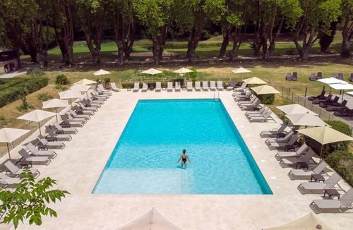 Pont Royal Apartment | Chambre provençale au cœur d'un domaine