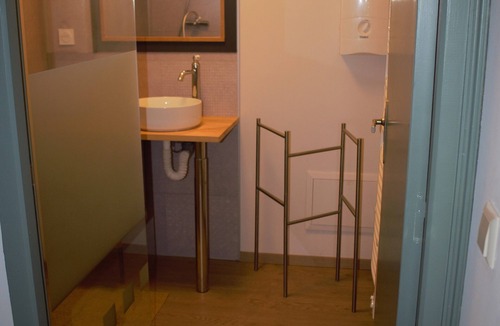 Lestrade-et-Thouels Bed & Breakfast | Chambre "tribu" Pour un Moment en Famille ou Entre Amis Dans un Cadre Agréable