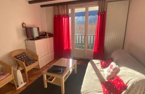 Villard-de-Lans Apartment | Charmant Appartement 3 Pièces avec Balcon au Cœur de Villard-de-Lans - FR-1-515-203