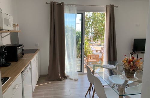 Bastia Apartment | Charmant T2 vue mer
