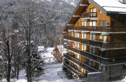 Meribel Centre Apartment | Charmant T3 avec balcon, ascenseur et piscine en été, proche pistes et centre, idéal pour 6 pers. - FR-1-180-565