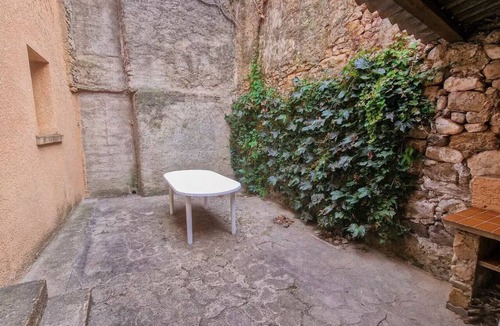 Graissessac House | Charming 1-Bedroom Apartment - Private Pool & Yard - Quiet 24/7