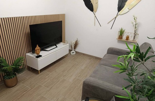 Istres House | Charming 3-room apartment in the heart of Istres with an air purifier