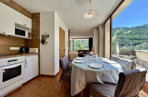 Chantemerle Apartment | Charming 6-Pax Apt in Serre-Chevalier, South & West Balconies, Ski Locker