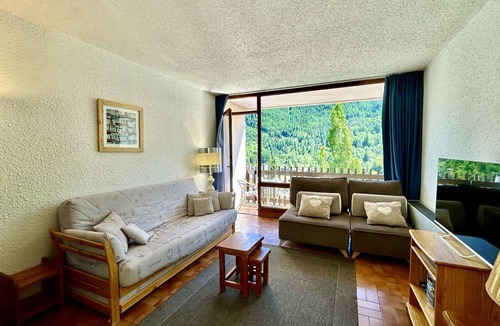 Chantemerle Apartment | Charming 6-Pax Apt in Serre-Chevalier, South & West Balconies, Ski Locker