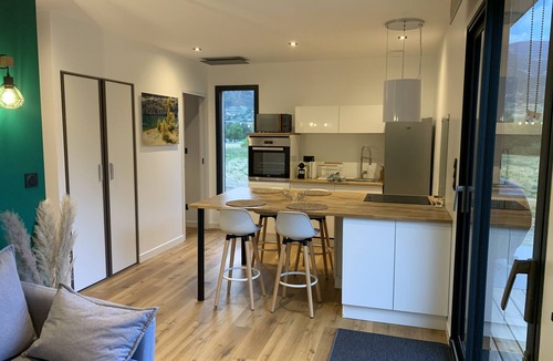 Rochebrune House | Charming accommodation between Lake and Mountains