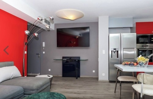 Cote d'Azur- French Riviera Apartment | Charming apartment with swimming pool and terraces, a stone's throw from Place des Lices