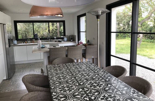Grimaud House | Charming authentic house nestled in a garden of Eden