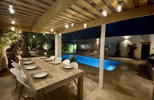 Grimaud House | Charming authentic house nestled in a garden of Eden