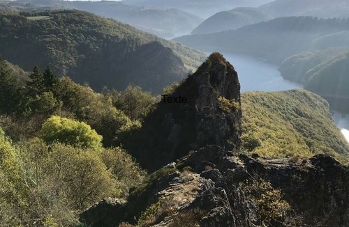 Paulhenc Cottage | Charming Cottage with Pool in Scenic Cantal - Near Pierrefort and Saint-Flour