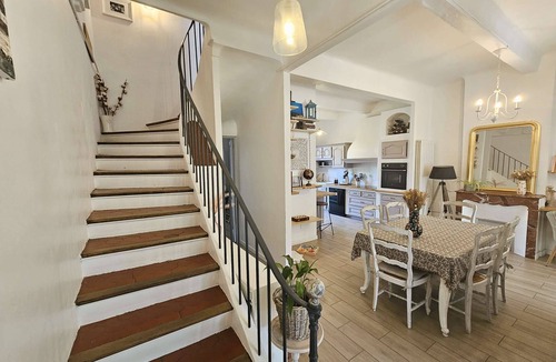 Saint-Mandrier-sur-Mer House | Charming house, 150 m from the sea, swimming pool, air conditioning, Wi-Fi