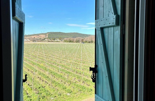 La Peyrade Apartment | Charming house in an organic wine estate