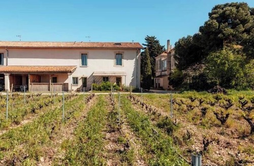 La Peyrade Apartment | Charming house in an organic wine estate