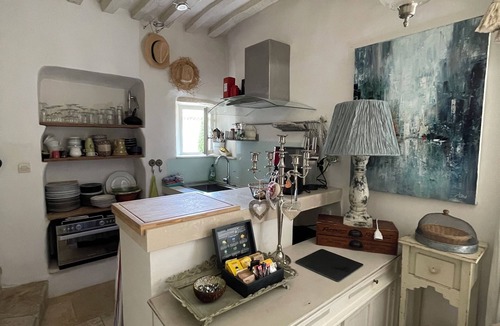 Gordes House | Charming house in hamlet 18 th in the heart of the Luberon with swimming pool and air conditioning
