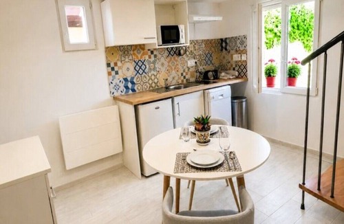 Mouries House | Charming little house at the foot of the Alpilles mountains