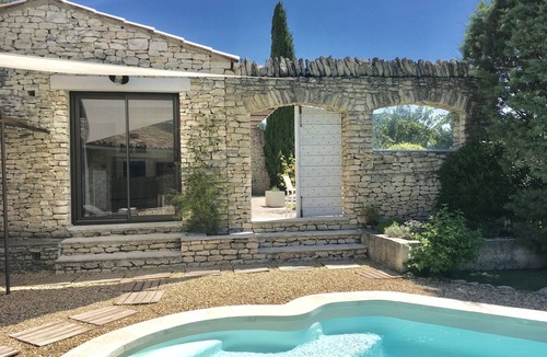 Gordes House | Charming Mas in Gordes, private pool, very quiet,views New in 2025: Optics fiber