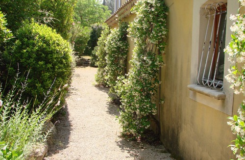 Cadenet House | Charming Mediterranean Provencal Villa Luberon with 4 bedrooms, swimming pool