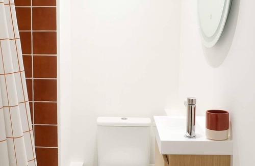 Combat Apartment | Charming Paris Studio Near Metro with Modern
