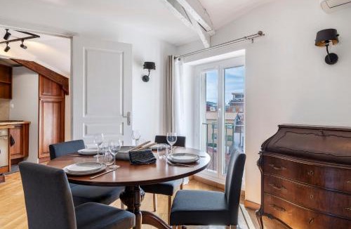 Jean-Medecin Apartment | Charming peaceful haven in the Golden Square, air-conditioned