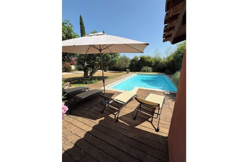 Cavaillon Villa | CHARMING PROVENCAL MAS