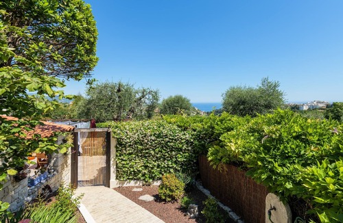 Saint Antoine Villa | Charming Sea View Villa with Jacuzzi and Private Garden