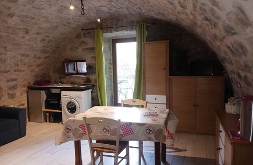 Mostuejouls Apartment | Charming studio at the gateway to the Gorges du Tarn