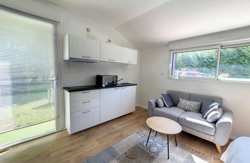 Ducey-les-Cheris Apartment | Charming studio with terrace