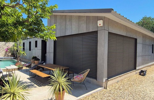Quartier des Espesses House | Charming villa in a quiet location, just 5 minutes from downtown Nîmes. The Countryside in the City!