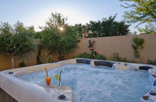 Aureille Villa | charming villa with heated pool, 14 people, located in aureille, near les baux de provence, in the alpilles