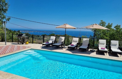 California - Pezou Villa | Charming Villa with stunning Sea-View, AC, large Pool, 10 min from beach/Cannes