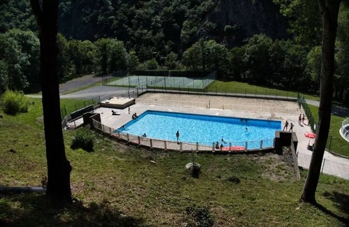 Brassac Villa | Classic Cottage - Ss Terr, Sleeps 5