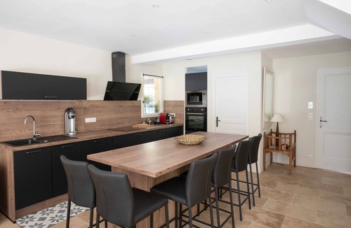 Lourmarin House | Cocoon" house 2 minutes' walk from the charming village of Lourmarin